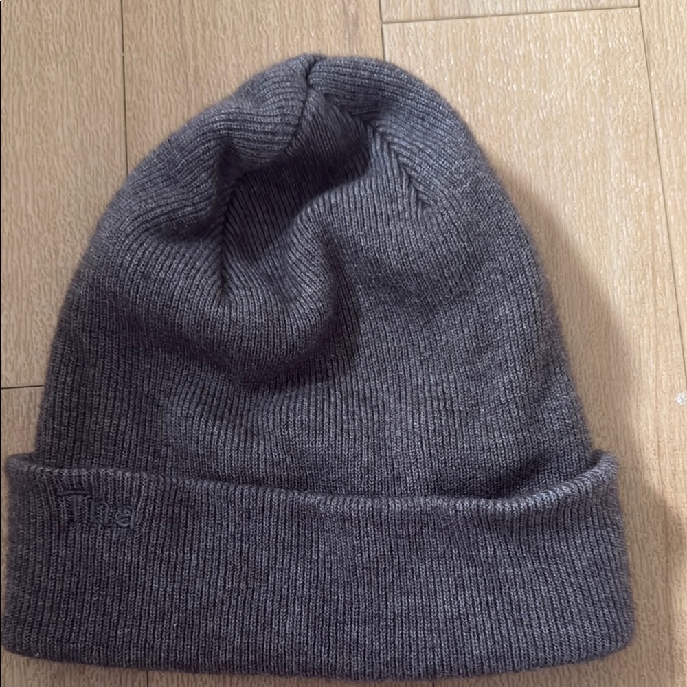 TNA Gray Ribbed Knit Beanie Hat